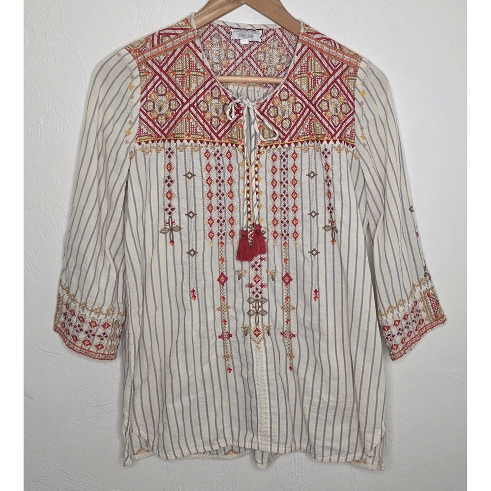 Johnny Was Workshop Ivory Red Embroidered Peasant Blouse Size XS Bees Geometric